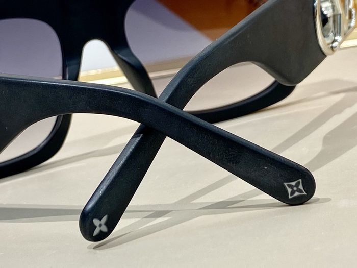 Louis Vuitton Sunglasses Top Quality LVS00916